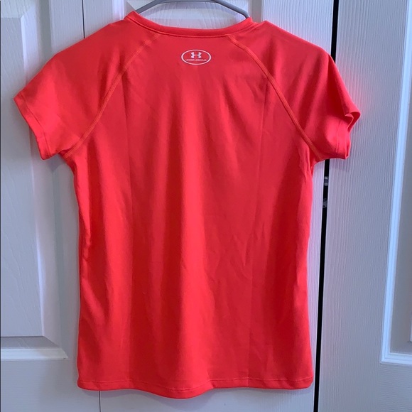 Under Armour Girls Youth Large T-Shirt: LIKE NEW - Picture 2 of 3